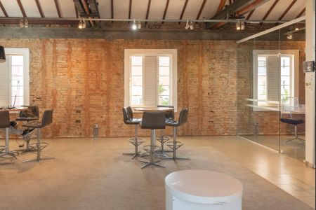 Apartamento à venda com 80m², 3 quartos e 2 vagas Apartamento à venda com 80m², 3 quartos e 2 vagasÁrea comum - Salão de festas