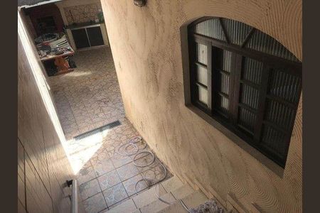 Casa à venda com 135m², 3 quartos e 2 vagas