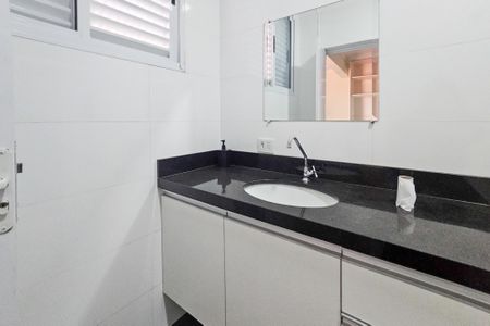 Apartamento para alugar com 350m², 4 quartos e 4 vagas Apartamento para alugar com 350m², 4 quartos e 4 vagasBanheiro da Suíte 2