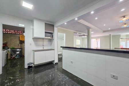 Apartamento para alugar com 350m², 4 quartos e 4 vagas Apartamento para alugar com 350m², 4 quartos e 4 vagasCozinha