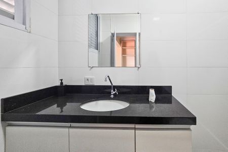 Apartamento para alugar com 350m², 4 quartos e 4 vagas Apartamento para alugar com 350m², 4 quartos e 4 vagasBanheiro da Suíte 2