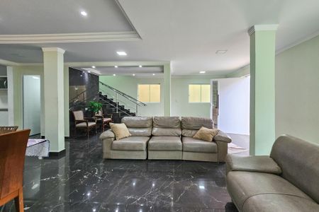 Apartamento para alugar com 350m², 4 quartos e 4 vagas Apartamento para alugar com 350m², 4 quartos e 4 vagasSala