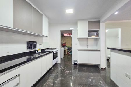 Apartamento para alugar com 350m², 4 quartos e 4 vagas Apartamento para alugar com 350m², 4 quartos e 4 vagasCozinha