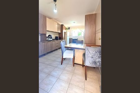 Casa à venda com 175m², 3 quartos e 2 vagas