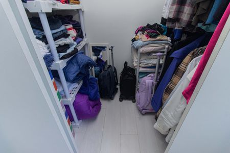 Apartamento à venda com 87m², 3 quartos e 2 vagas Apartamento à venda com 87m², 3 quartos e 2 vagasCloset da suíte