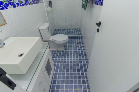 Apartamento à venda com 87m², 3 quartos e 2 vagas Apartamento à venda com 87m², 3 quartos e 2 vagasBanheiro Social