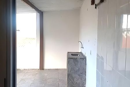 Casa à venda com 115m², 2 quartos e 2 vagas