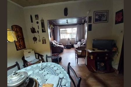 Casa à venda com 270m², 3 quartos e 2 vagas