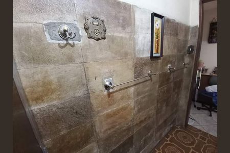 Casa à venda com 270m², 3 quartos e 2 vagas