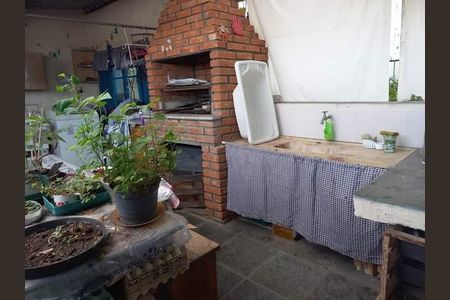 Casa à venda com 270m², 3 quartos e 2 vagas