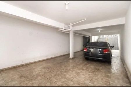Casa à venda com 225m², 3 quartos e 4 vagas