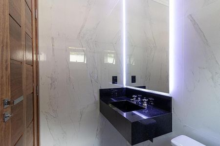 Casa à venda com 170m², 3 quartos e 4 vagas