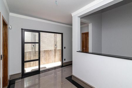 Casa à venda com 170m², 3 quartos e 4 vagas