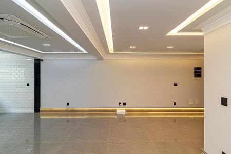 Casa à venda com 170m², 3 quartos e 4 vagas