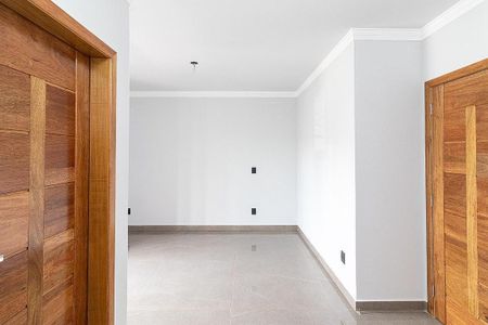 Casa à venda com 170m², 3 quartos e 4 vagas