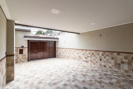 Casa à venda com 170m², 3 quartos e 4 vagas