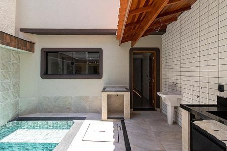 Casa à venda com 170m², 3 quartos e 4 vagas