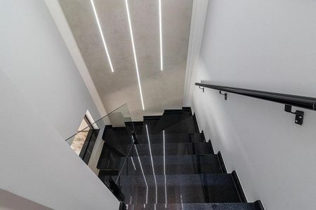 Casa à venda com 170m², 3 quartos e 4 vagas