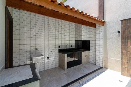 Casa à venda com 170m², 3 quartos e 4 vagas
