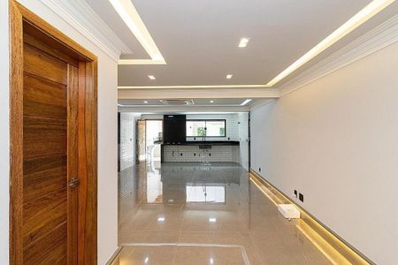 Casa à venda com 170m², 3 quartos e 4 vagas