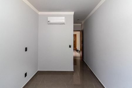Casa à venda com 170m², 3 quartos e 4 vagas