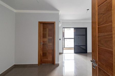 Casa à venda com 170m², 3 quartos e 4 vagas
