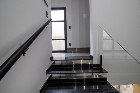 Casa à venda com 170m², 3 quartos e 4 vagas