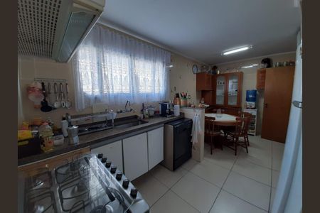 Apartamento à venda com 157m², 4 quartos e sem vaga