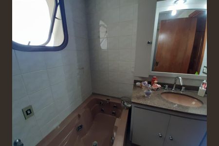 Apartamento à venda com 157m², 4 quartos e sem vaga