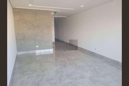 Casa à venda com 195m², 3 quartos e 3 vagas