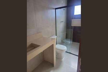 Casa à venda com 195m², 3 quartos e 3 vagas