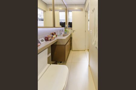 Apartamento à venda com 110m², 3 quartos e 1 vaga Apartamento à venda com 110m², 3 quartos e 1 vagaBanheiro suíte