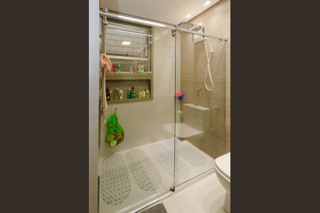 Apartamento à venda com 110m², 3 quartos e 1 vaga Apartamento à venda com 110m², 3 quartos e 1 vagaBanheiro