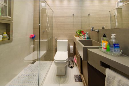 Apartamento à venda com 110m², 3 quartos e 1 vaga Apartamento à venda com 110m², 3 quartos e 1 vagaBanheiro