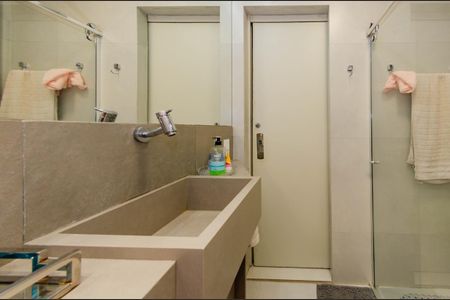 Apartamento à venda com 110m², 3 quartos e 1 vaga Apartamento à venda com 110m², 3 quartos e 1 vagaBanheiro