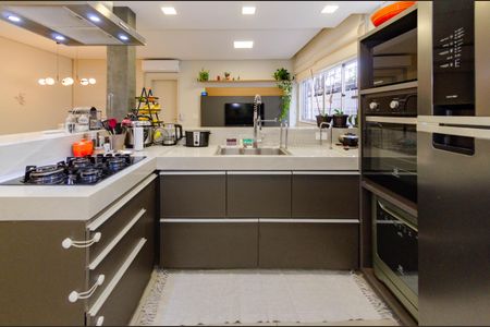 Apartamento à venda com 110m², 3 quartos e 1 vaga Apartamento à venda com 110m², 3 quartos e 1 vagaCozinha