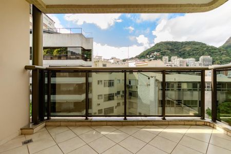 Apartamento à venda com 46m², 1 quarto e 1 vaga Apartamento à venda com 46m², 1 quarto e 1 vagaVaranda da sala