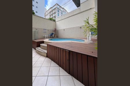 Apartamento à venda com 46m², 1 quarto e 1 vaga Apartamento à venda com 46m², 1 quarto e 1 vagaÁrea comum - Piscina