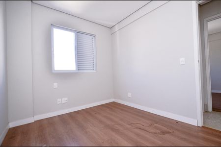 Apartamento à venda com 78m², 3 quartos e 2 vagasQuarto 2