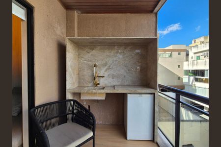 Apartamento à venda com 76m², 2 quartos e 2 vagasVaranda