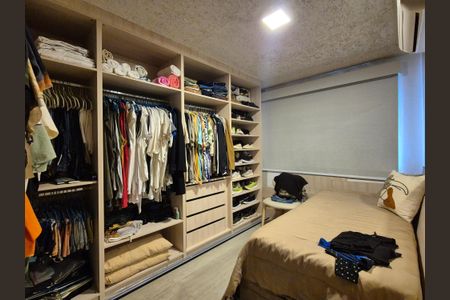 Apartamento à venda com 76m², 2 quartos e 2 vagasQuarto