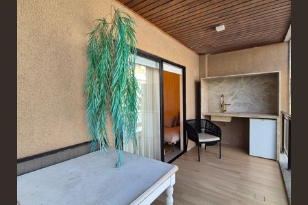 Apartamento à venda com 76m², 2 quartos e 2 vagasVaranda