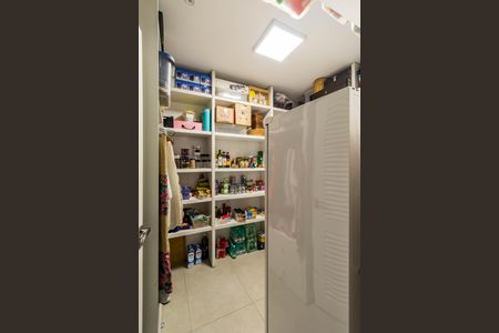 Casa à venda com 412m², 3 quartos e 3 vagas Casa à venda com 412m², 3 quartos e 3 vagasSuíte 2