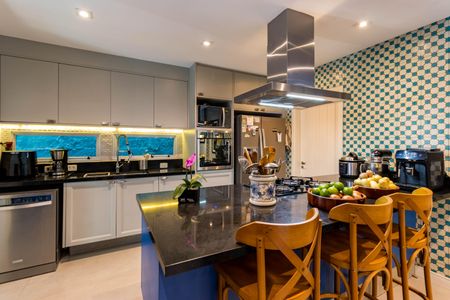 Casa à venda com 412m², 3 quartos e 3 vagas Casa à venda com 412m², 3 quartos e 3 vagasCozinha