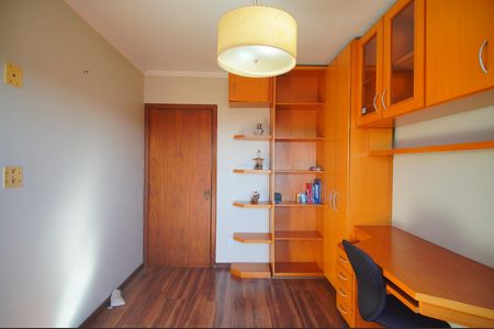 Casa à venda com 175m², 3 quartos e 2 vagasQuarto 2