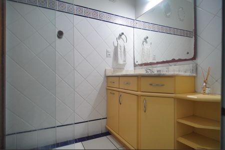 Casa à venda com 175m², 3 quartos e 2 vagasBanheiro Social