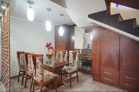 Casa à venda com 175m², 3 quartos e 2 vagasSala de Jantar