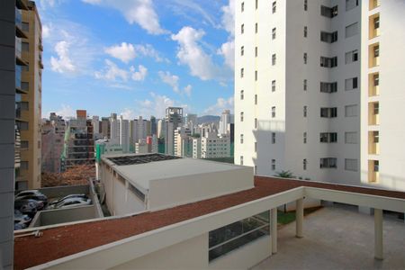 Apartamento à venda com 197m², 4 quartos e 4 vagasVista da Suíte 4