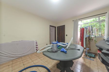 Casa à venda com 140m², 5 quartos e 3 vagasCasa 2 - Sala