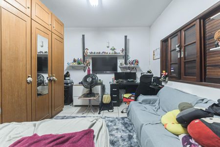 Casa à venda com 140m², 5 quartos e 3 vagasQuarto 1